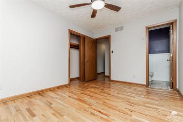 925 Mulberry Street - Image# 20