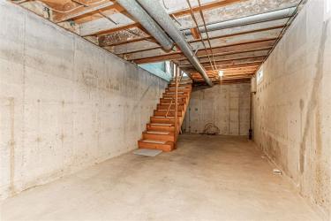 925 Mulberry Street - Image# 27